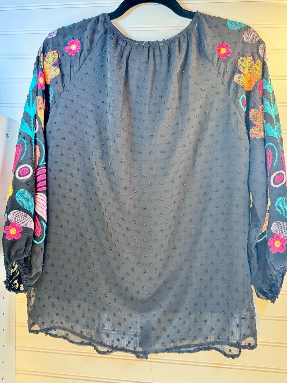Savanna Jane Black Swiss Dot Floral Embroidered Boho Blouse Size S - Picture 3 of 5